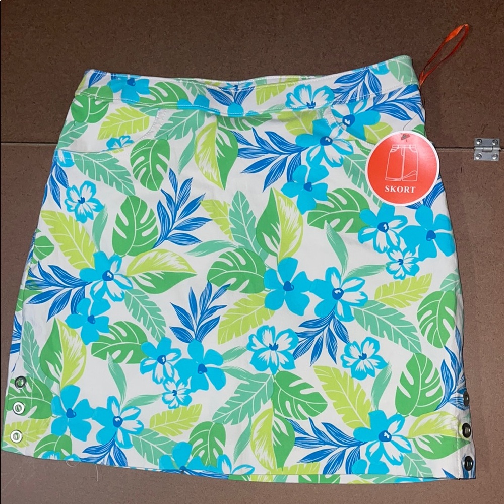 Floral Skort with Blue and Green Leaves 6Petite NWT